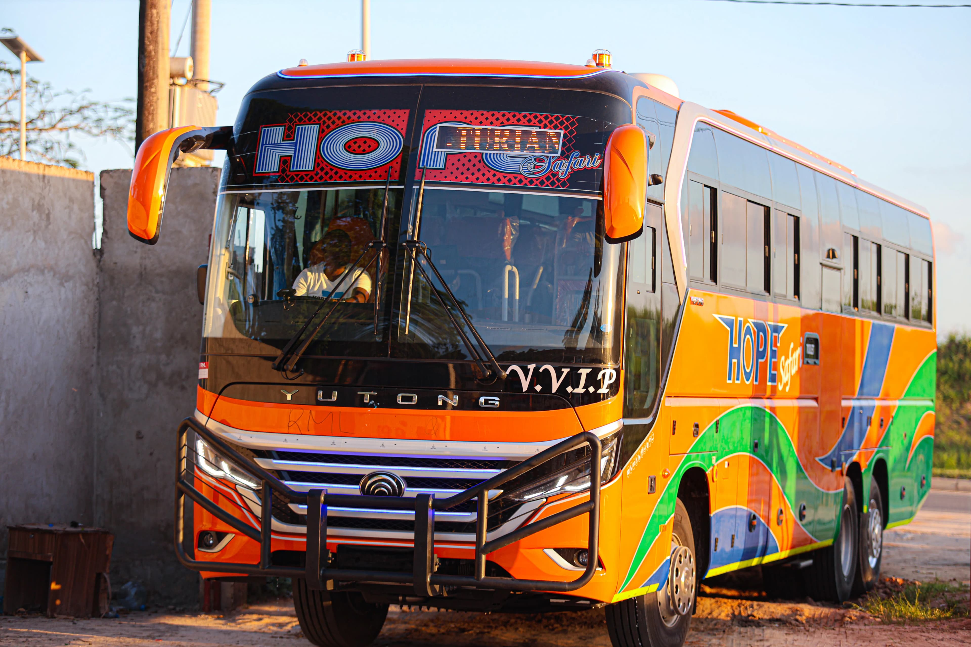 Hope Safari external view 3